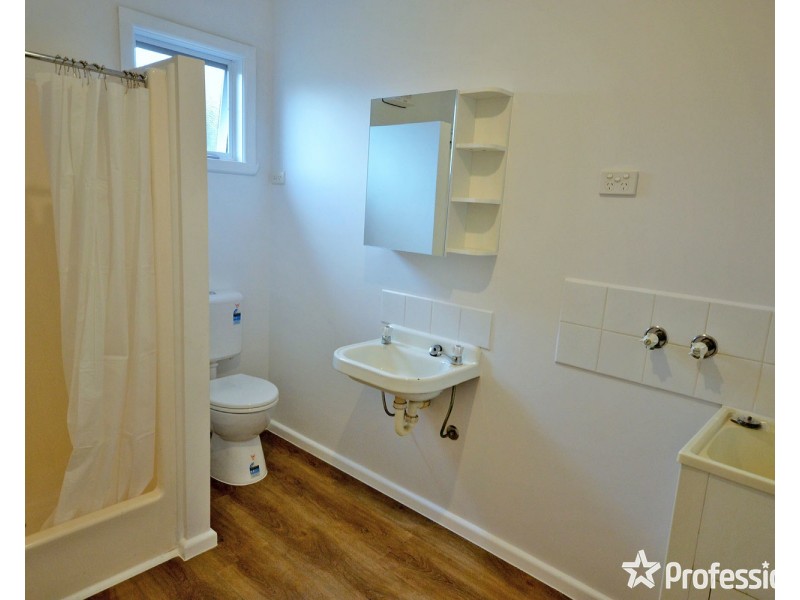210b Cambridge Road, Kilsyth VIC 3137
