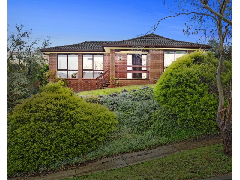 1 Trenton Place, Mooroolbark VIC 3138