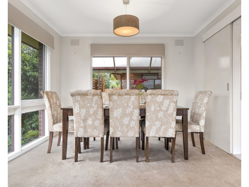 1 Trenton Place, Mooroolbark VIC 3138