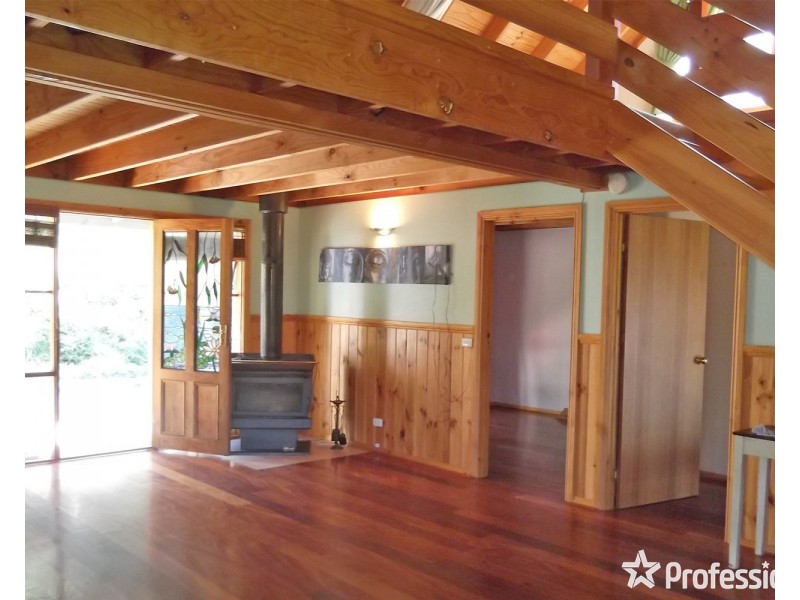 145a Jumping Creek Road, Wonga Park VIC 3115