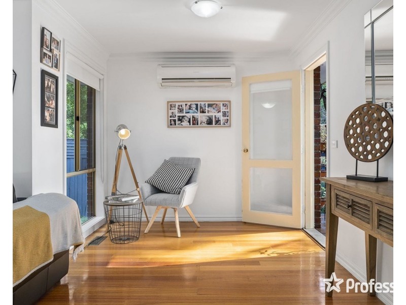 4/12 Ryland Avenue, Croydon VIC 3136