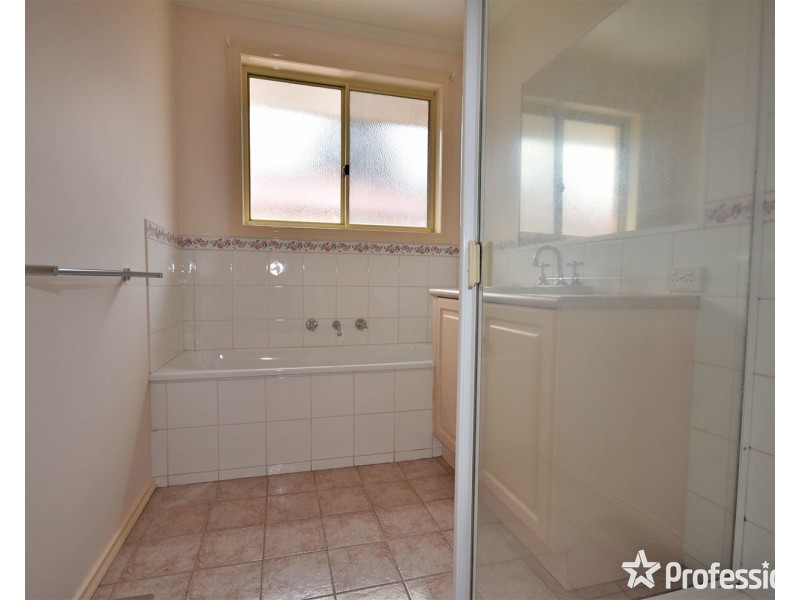 3/94 Mt Dandenong Road, Ringwood East VIC 3135