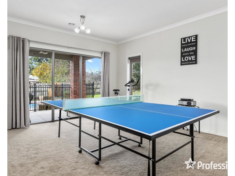 12 Carole Avenue, Chirnside Park VIC 3116