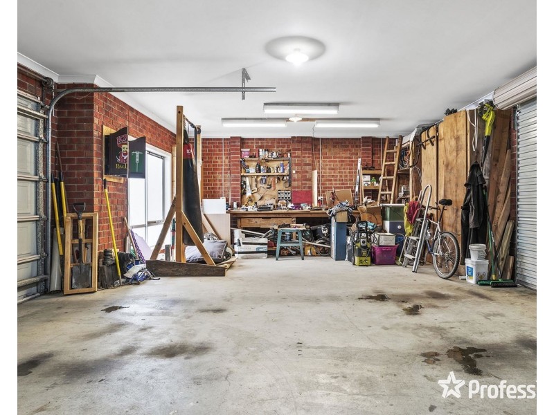 12 Carole Avenue, Chirnside Park VIC 3116