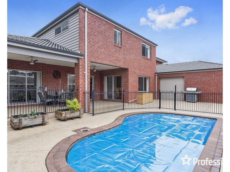 12 Carole Avenue, Chirnside Park VIC 3116