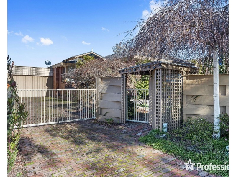 57 Bambra Street, Croydon VIC 3136