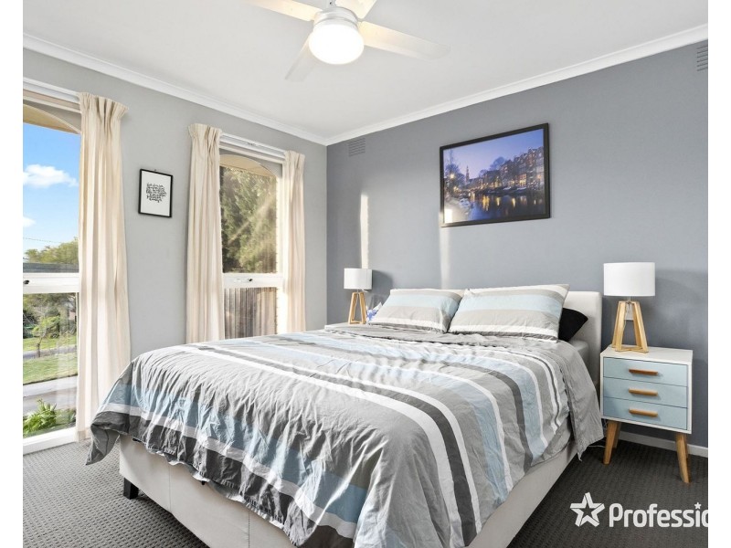 1/8 Crestway, Lilydale VIC 3140