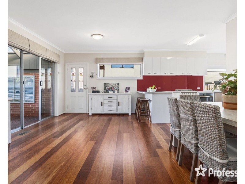 56 Plymouth Road, Croydon VIC 3136