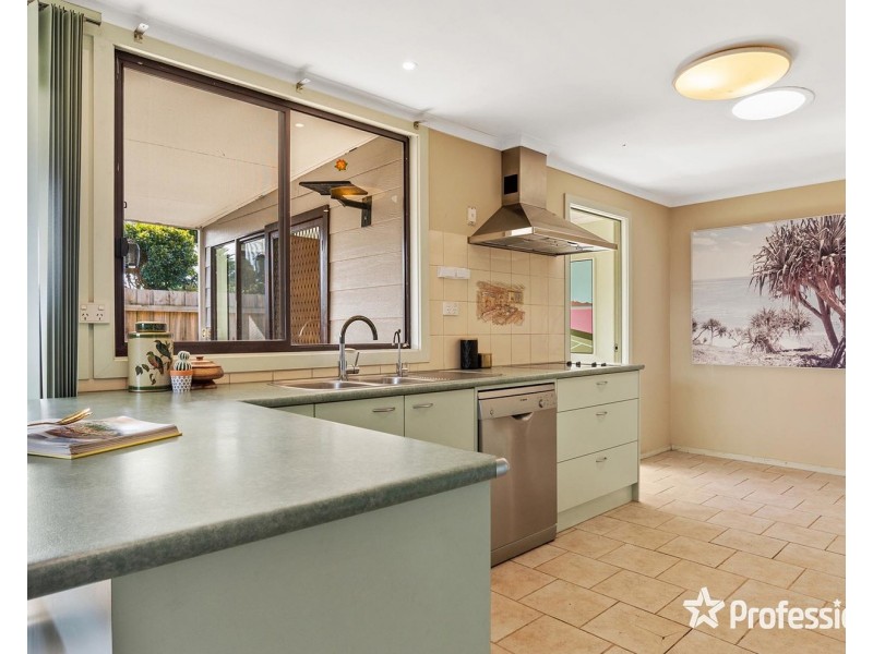 10 Jillian Street, Mooroolbark VIC 3138