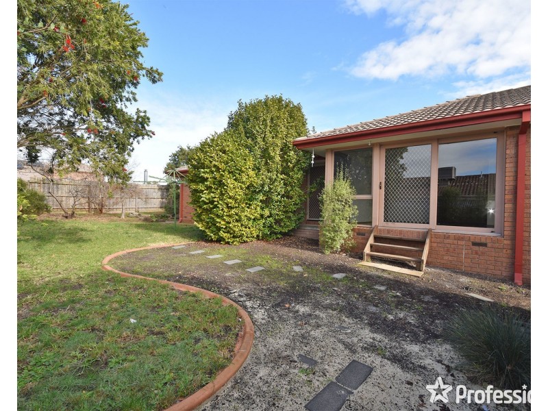 3 Hillview Court, Croydon Hills VIC 3136