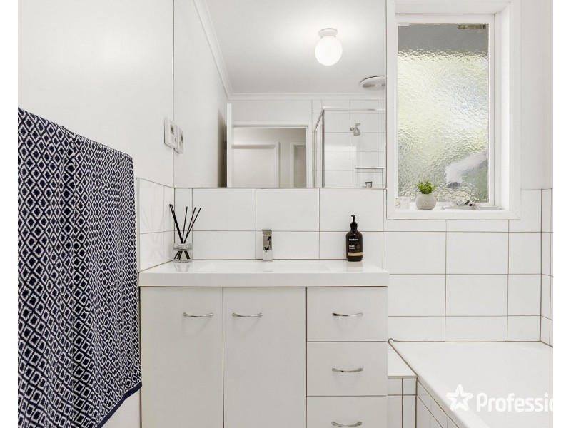 14 Anthony Drive, Chirnside Park VIC 3116