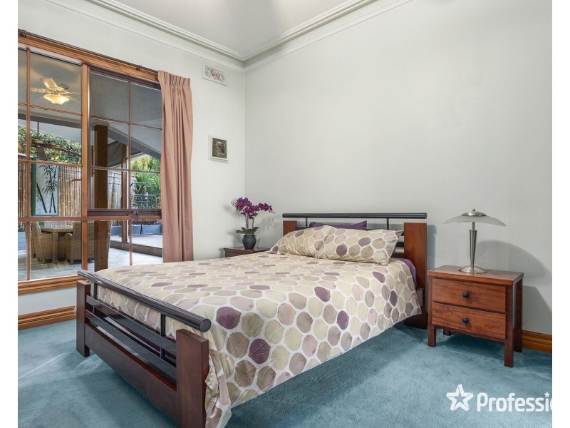 15 Rangeview Road, Mount Evelyn VIC 3796