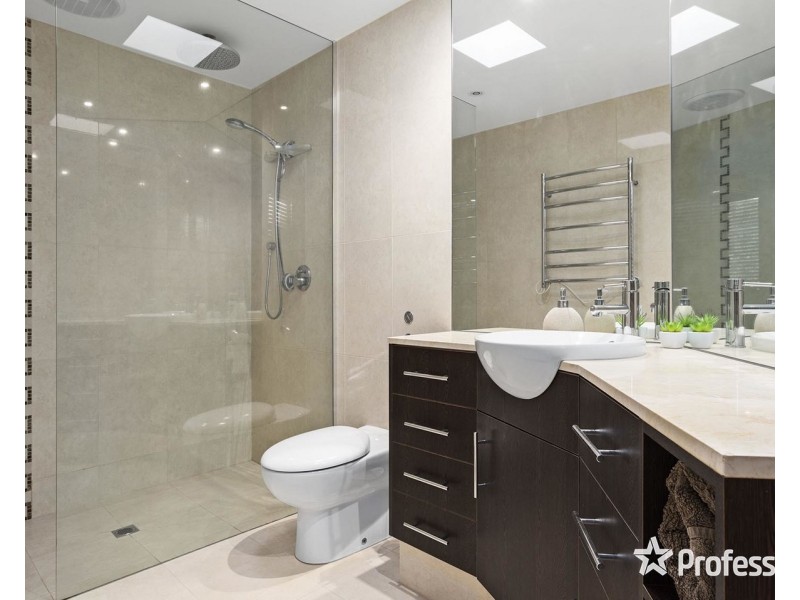 15 Rangeview Road, Mount Evelyn VIC 3796