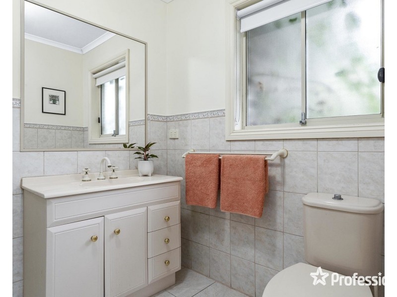 3 Charles Street, Kilsyth VIC 3137