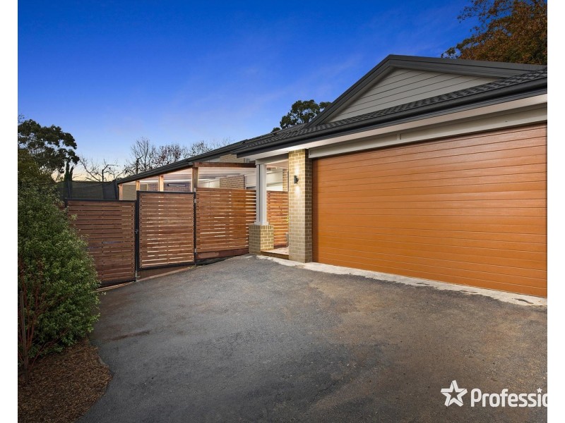 32a Lindisfarne Avenue, Croydon VIC 3136