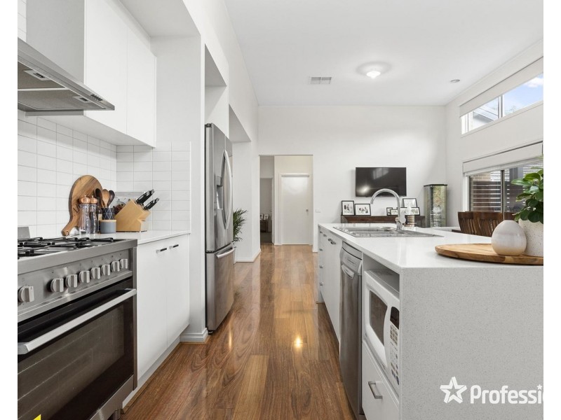 32a Lindisfarne Avenue, Croydon VIC 3136