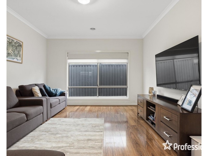 32a Lindisfarne Avenue, Croydon VIC 3136