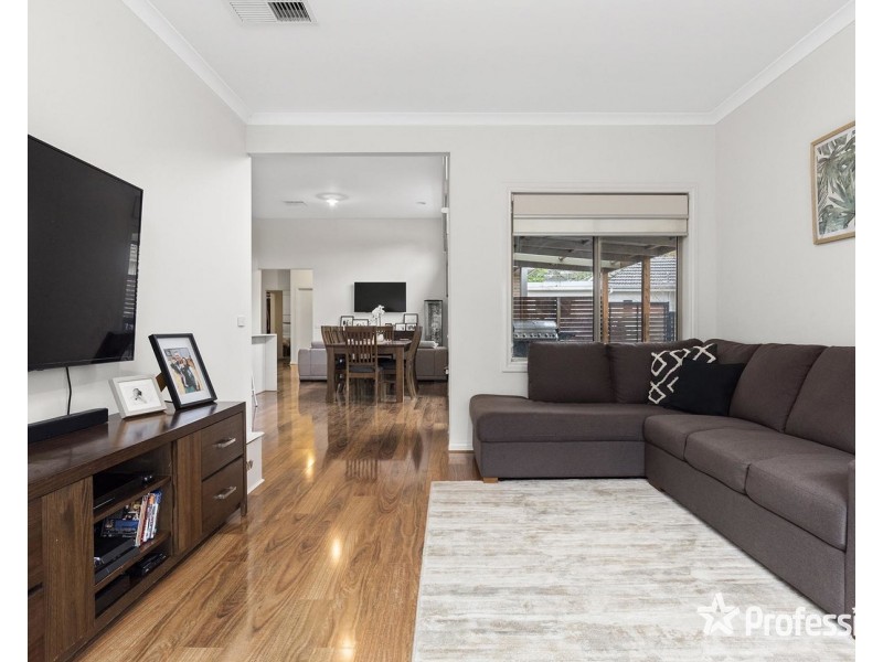 32a Lindisfarne Avenue, Croydon VIC 3136