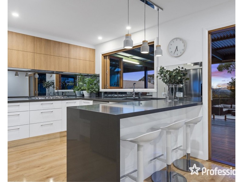 47 Alpine Way, Kilsyth VIC 3137