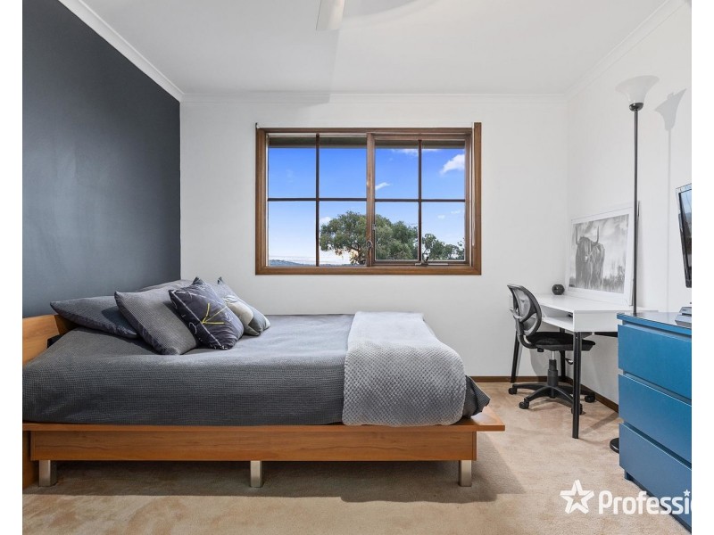 47 Alpine Way, Kilsyth VIC 3137