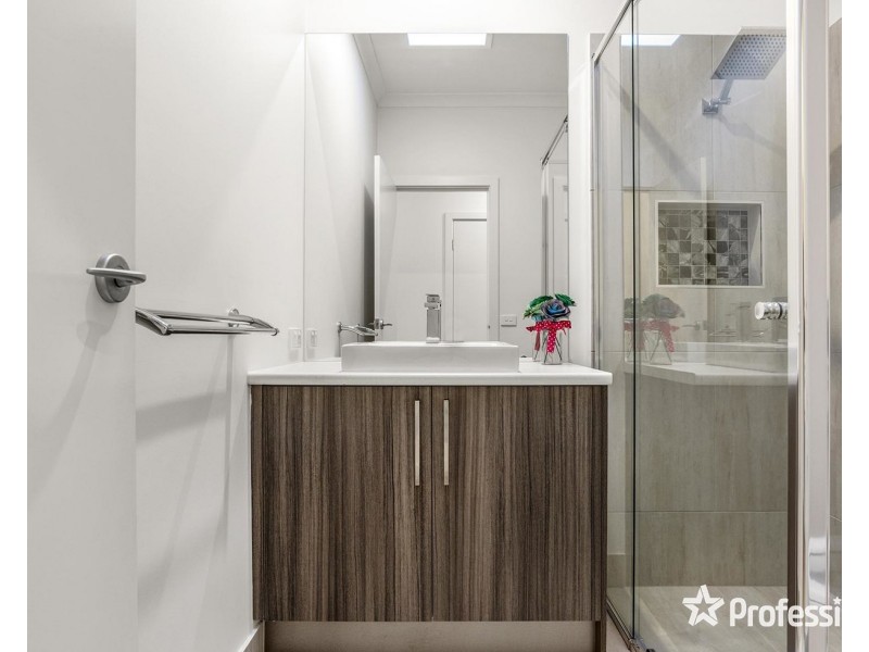 2/38 Beresford Road, Lilydale VIC 3140