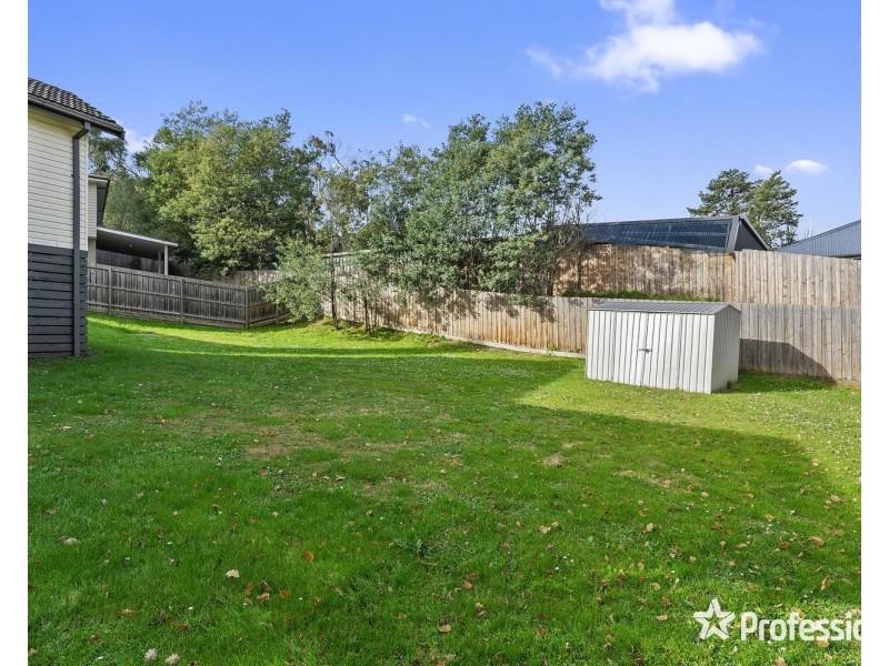 28 Old Warburton Road, Seville VIC 3139