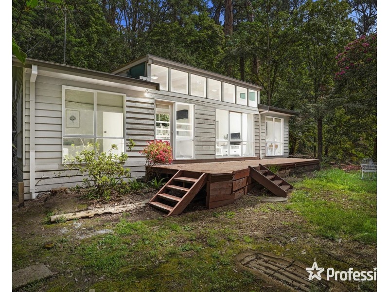 6 Glenholme Avenue, Mount Evelyn VIC 3796