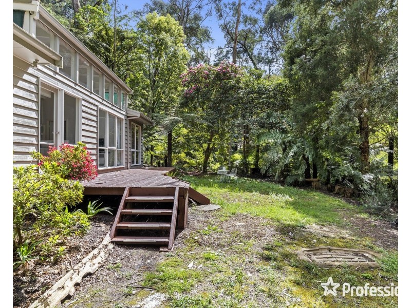 6 Glenholme Avenue, Mount Evelyn VIC 3796