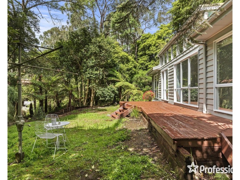 6 Glenholme Avenue, Mount Evelyn VIC 3796