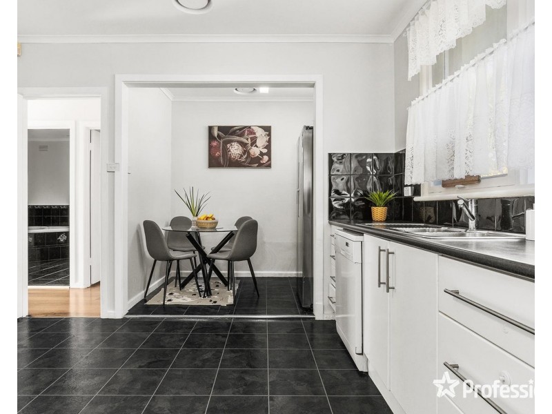 26 Kipling Avenue, Mooroolbark VIC 3138