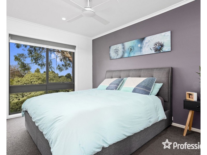 11 Ross Pincott Drive, Mooroolbark VIC 3138
