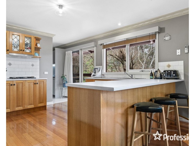 34 Spring Street, Mount Evelyn VIC 3796
