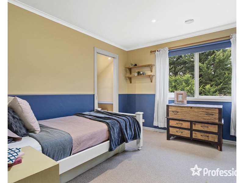 34 Spring Street, Mount Evelyn VIC 3796