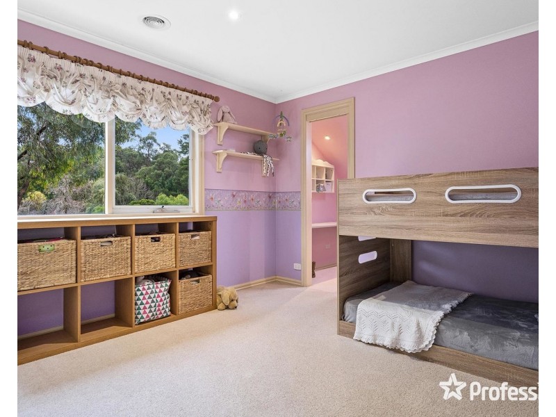 34 Spring Street, Mount Evelyn VIC 3796