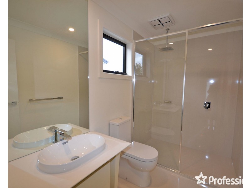 40 Amadeo Way, Chirnside Park VIC 3116