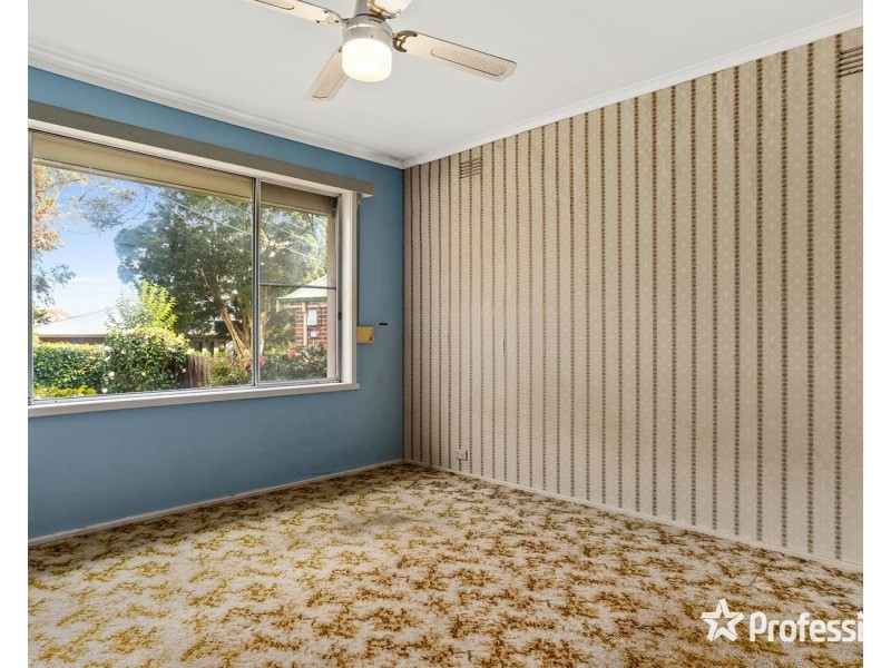 1 Donne Court, Mooroolbark VIC 3138