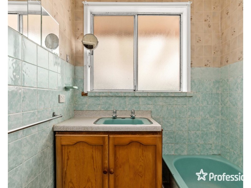 1 Donne Court, Mooroolbark VIC 3138