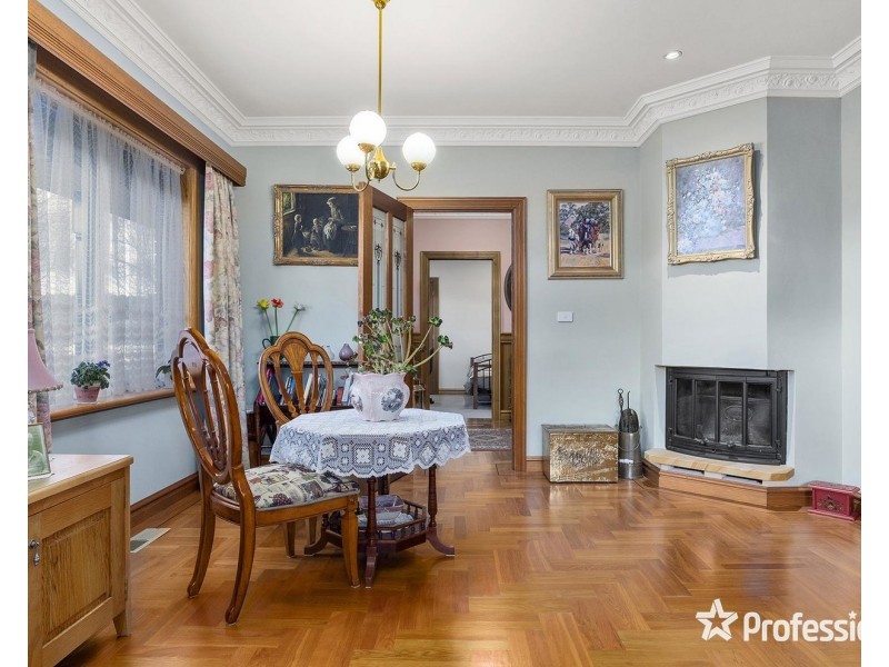 10 Wiltshire Place, Chirnside Park VIC 3116