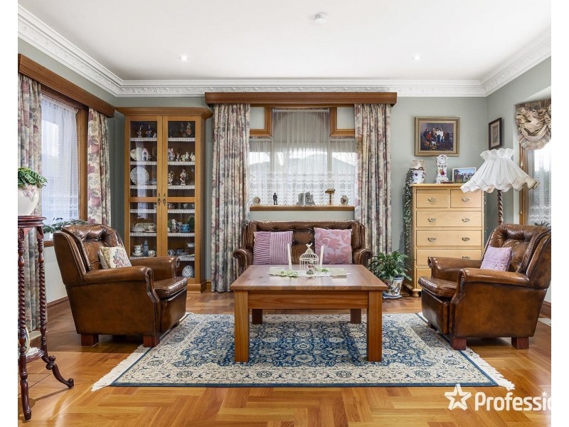 10 Wiltshire Place, Chirnside Park VIC 3116