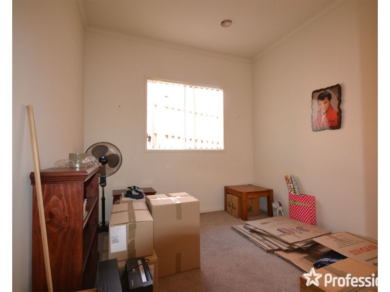 8/27 Canterbury Road, Montrose VIC 3765