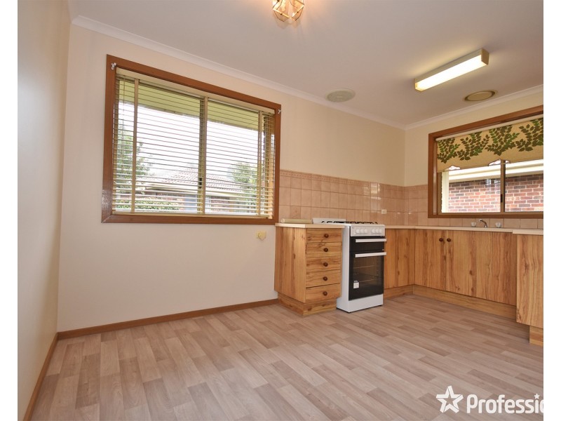 11/98 Sherlock Road, Mooroolbark VIC 3138