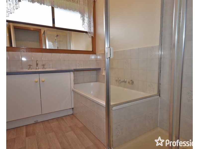 11/98 Sherlock Road, Mooroolbark VIC 3138