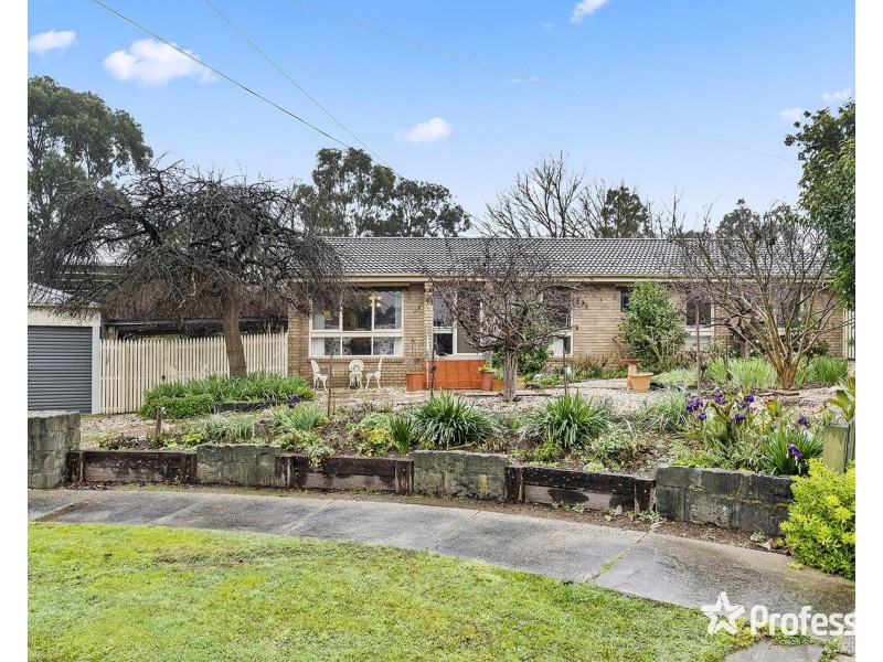 3 Kiama Court, Mooroolbark VIC 3138