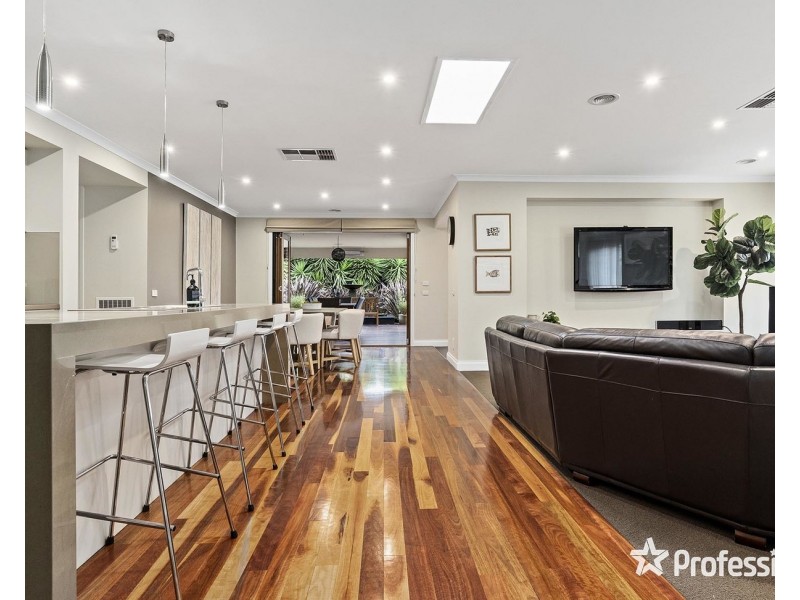 7 Empire Drive, Mooroolbark VIC 3138