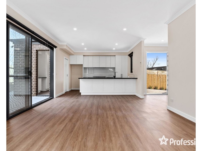 5a Greenville Street, Mooroolbark VIC 3138