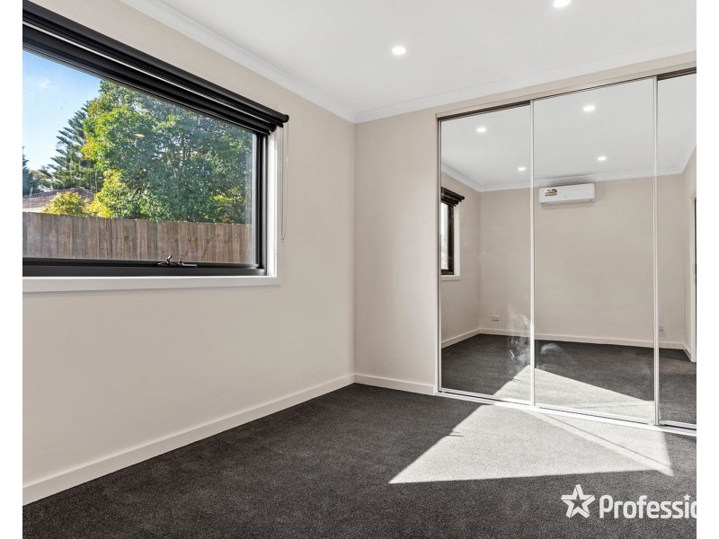 5a Greenville Street, Mooroolbark VIC 3138