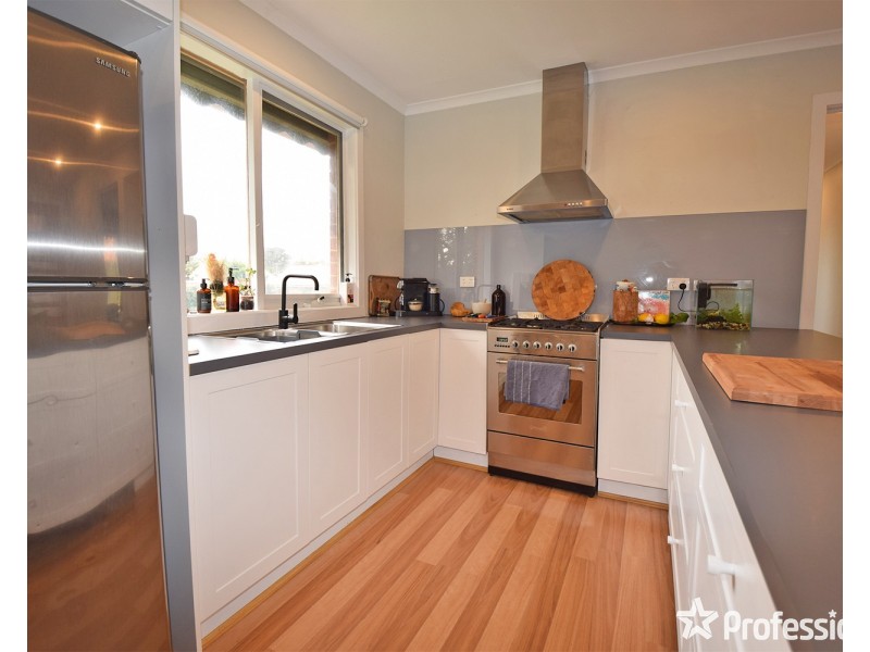 2/22 Felix Grove, Mooroolbark VIC 3138