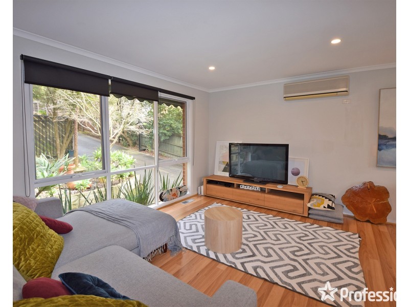 2/22 Felix Grove, Mooroolbark VIC 3138