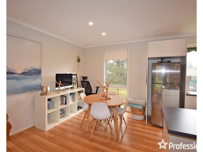 2/22 Felix Grove, Mooroolbark VIC 3138