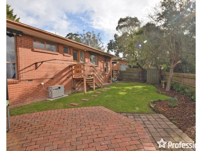 2/22 Felix Grove, Mooroolbark VIC 3138